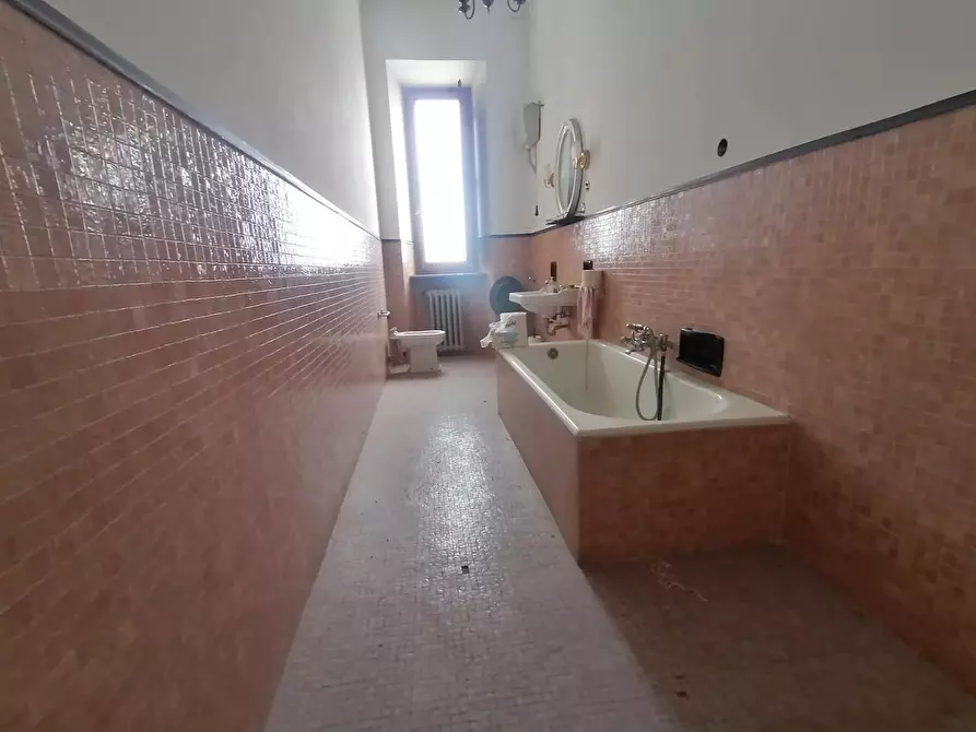 Immagine 4 di Appartamento in vendita  a Gallicano