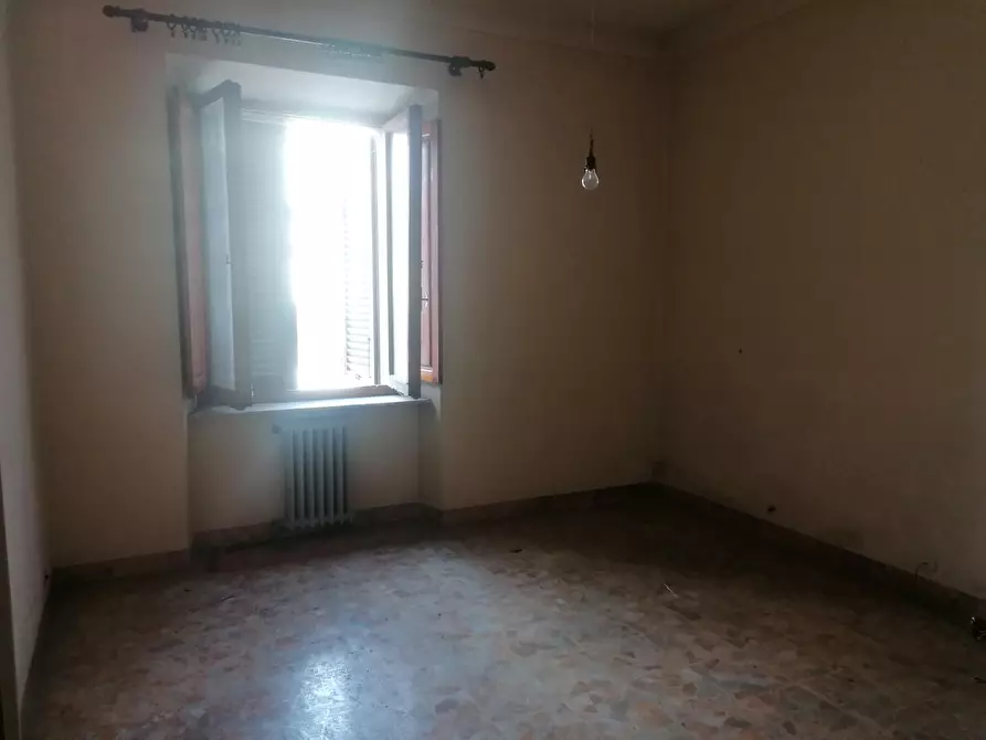 Immagine 3 di Appartamento in vendita  a Gallicano