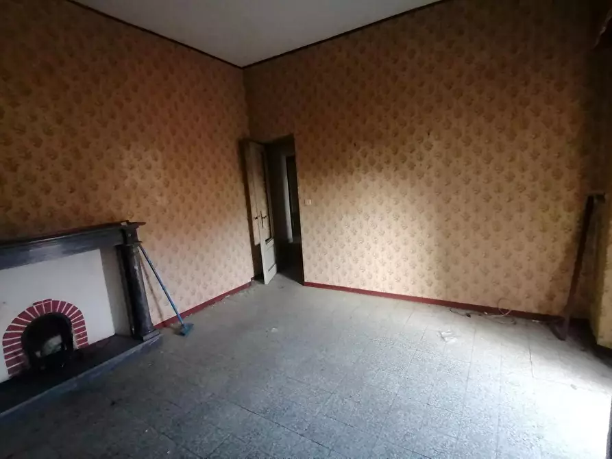 Immagine 9 di Appartamento in vendita  a Gallicano