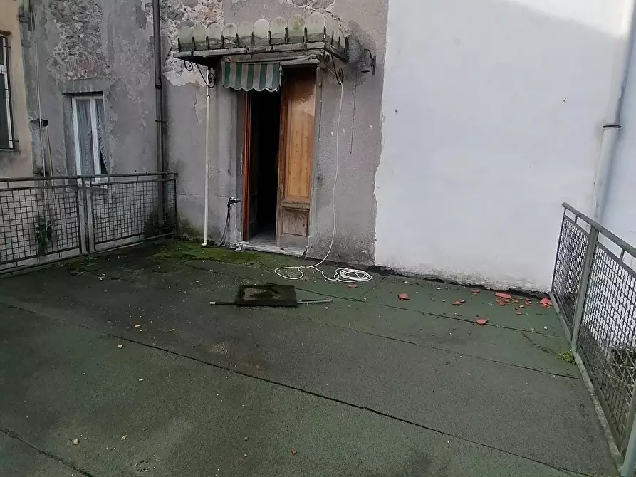 Immagine 2 di Appartamento in vendita  a Gallicano