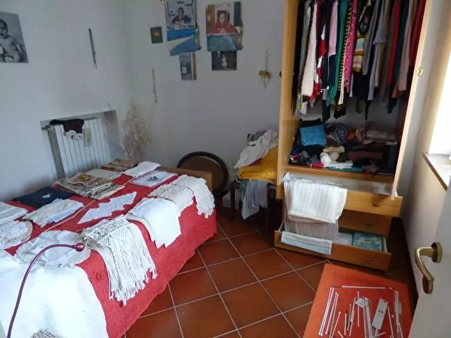 Immagine 21 di Rustico / casale in vendita  a Capannori