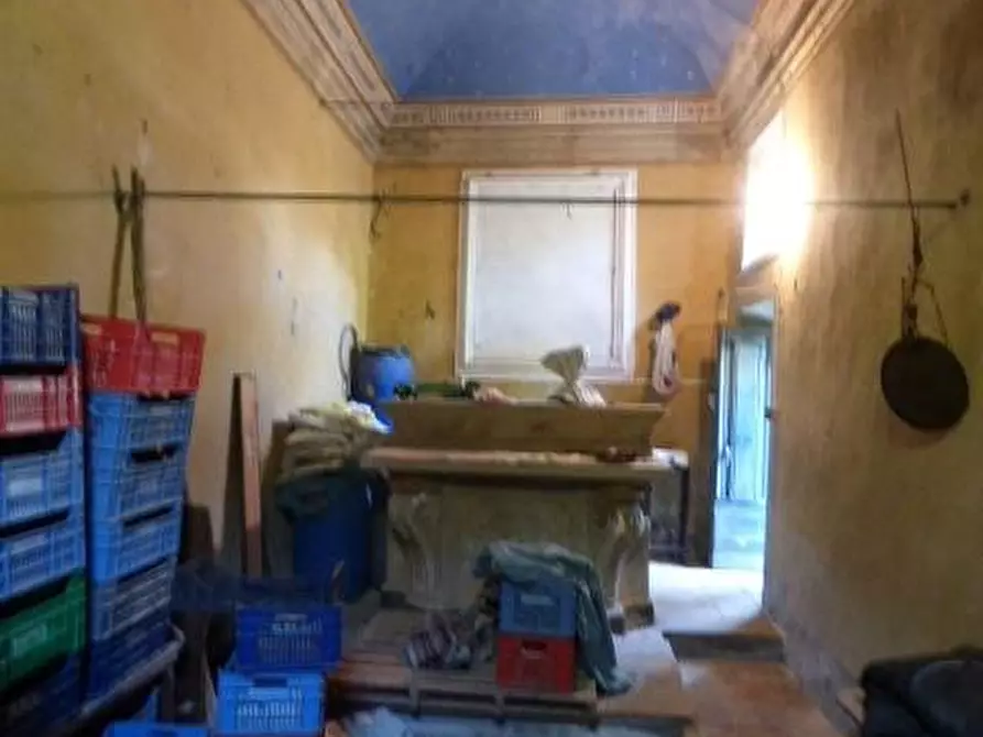 Immagine 24 di Rustico / casale in vendita  a Capannori
