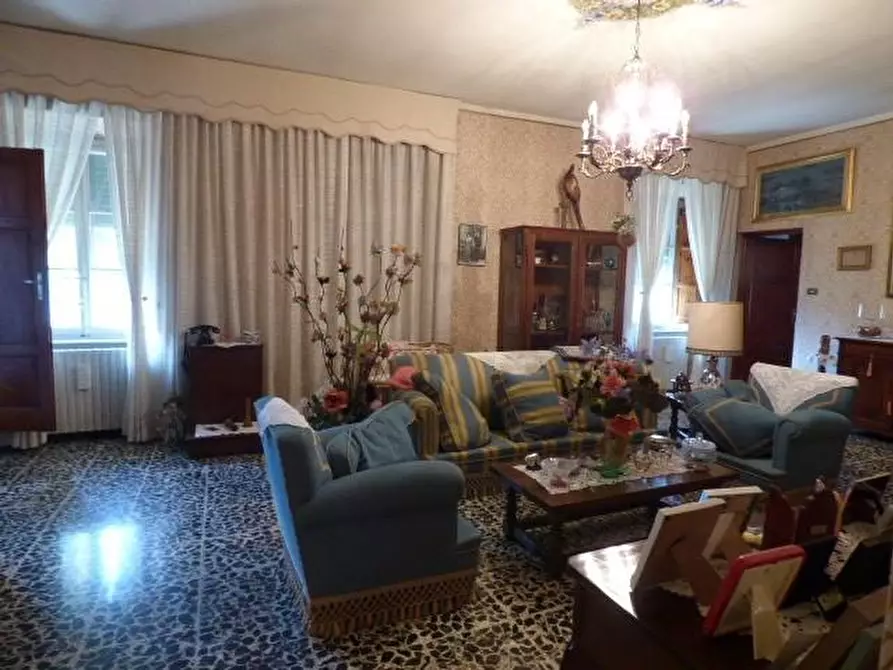 Immagine 15 di Rustico / casale in vendita  a Capannori