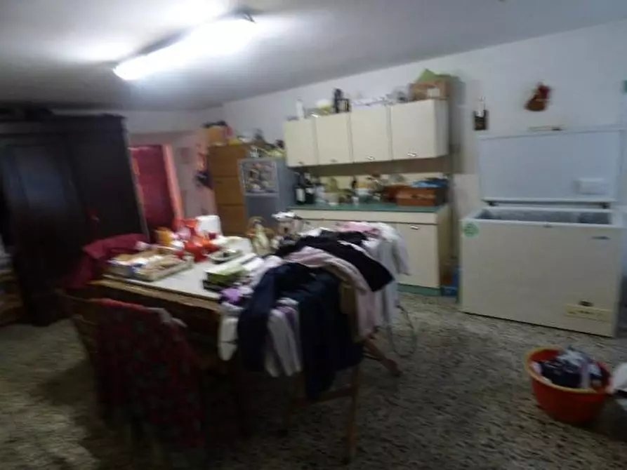 Immagine 11 di Rustico / casale in vendita  a Capannori