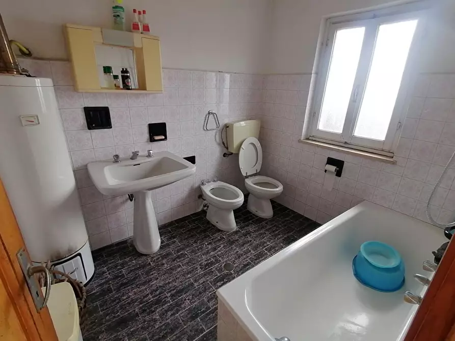 Immagine 24 di Rustico / casale in vendita  a Pescaglia