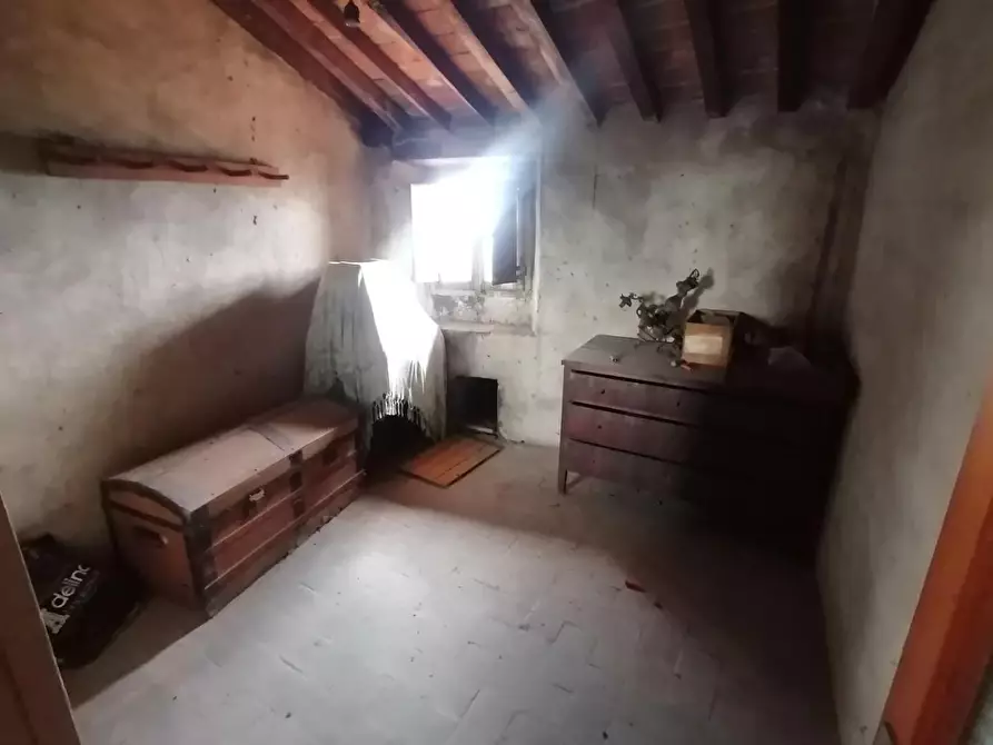Immagine 6 di Rustico / casale in vendita  a Pescaglia