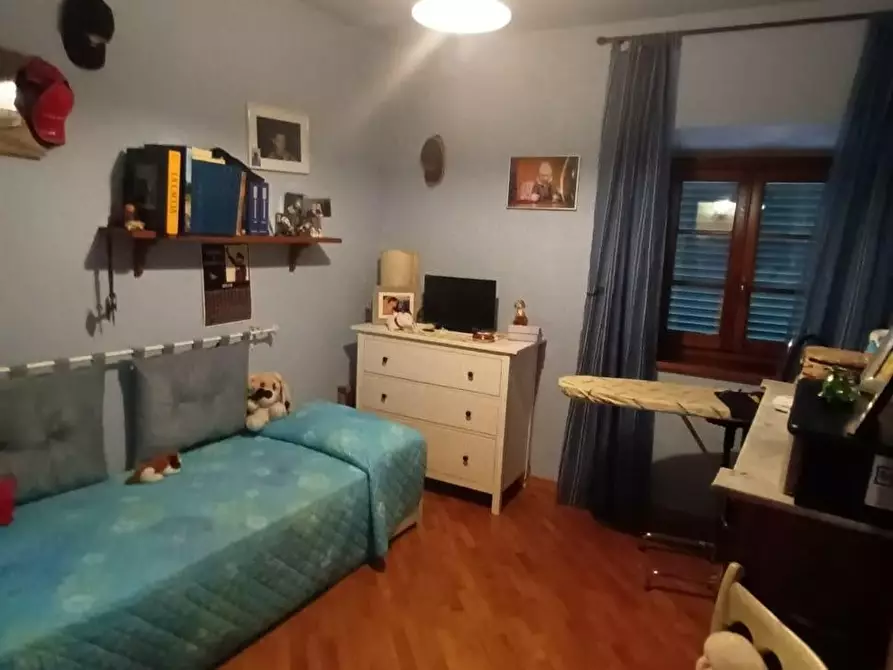 Immagine 31 di Villa in vendita  a Pescaglia