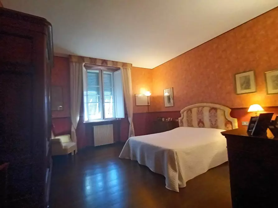 Immagine 16 di Casa semindipendente in vendita  a Lucca