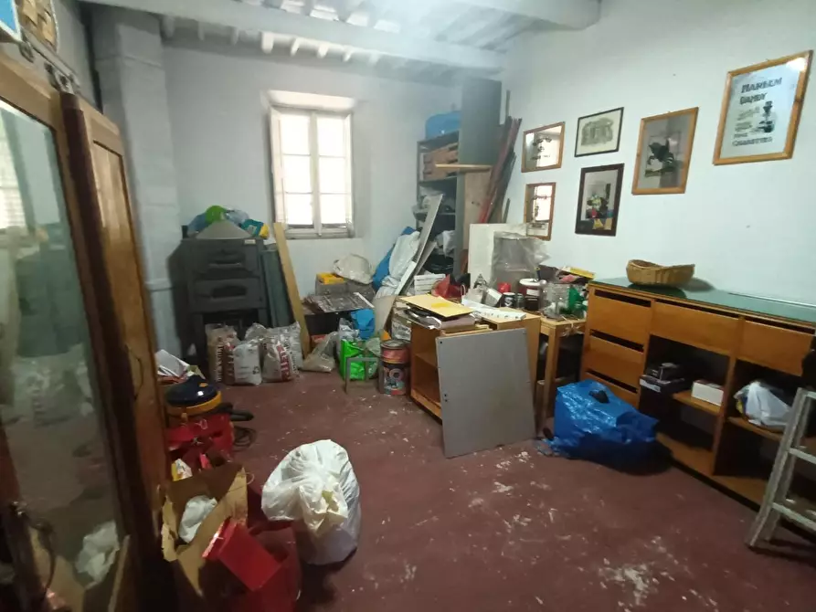 Immagine 48 di Casa semindipendente in vendita  a Lucca