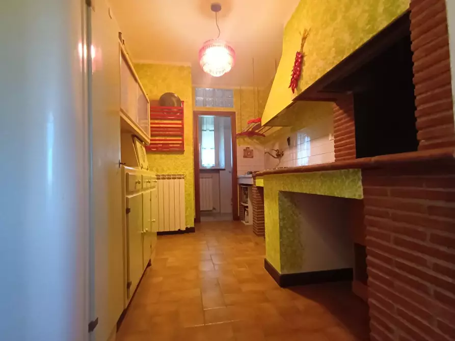 Immagine 36 di Casa semindipendente in vendita  a Lucca