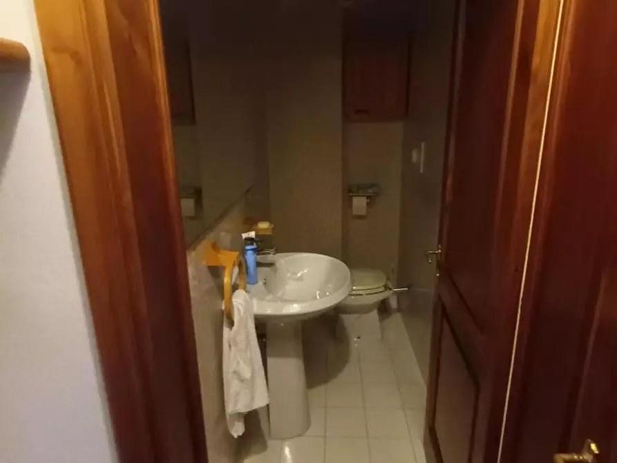 Immagine 7 di Casa semindipendente in vendita  a Lucca