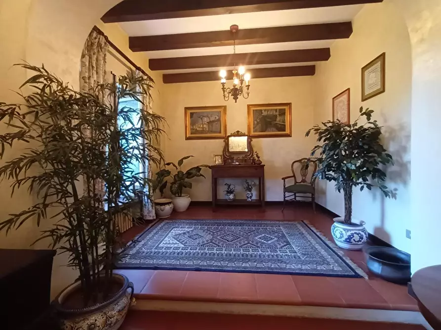 Immagine 56 di Casa semindipendente in vendita  a Lucca