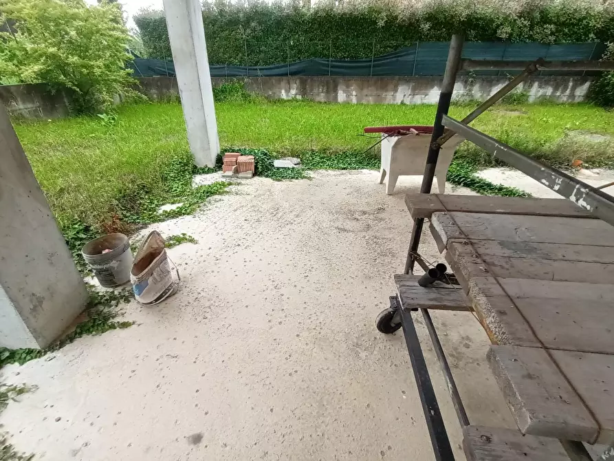 Immagine 8 di Villa in vendita  a Capannori