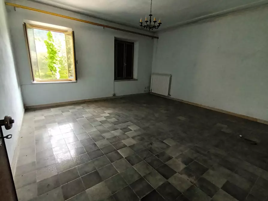 Immagine 34 di Terreno residenziale in vendita  a Capannori