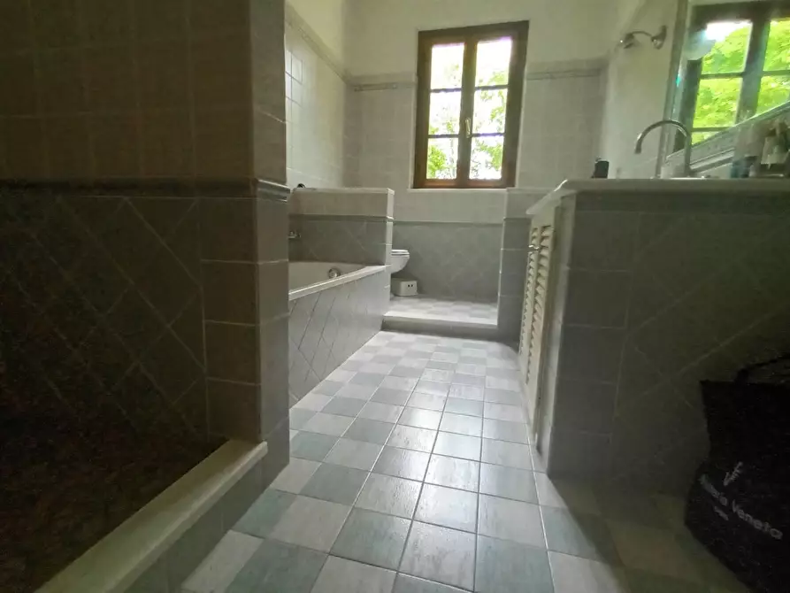 Immagine 26 di Terreno residenziale in vendita  a Capannori