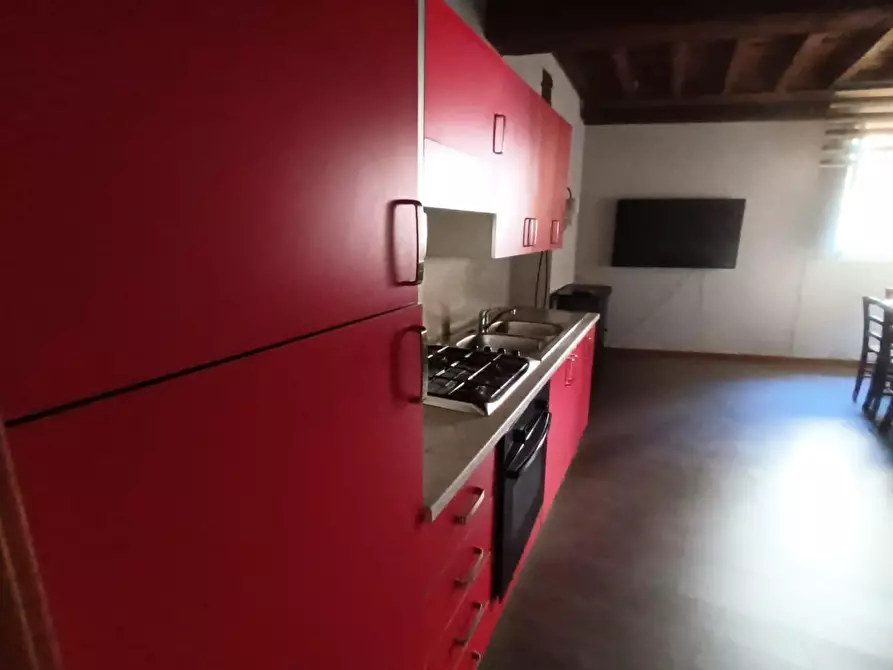 Immagine 7 di Ufficio in vendita  a Lucca