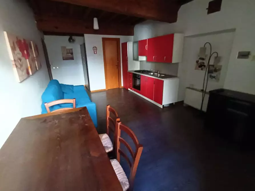 Immagine 5 di Ufficio in vendita  a Lucca