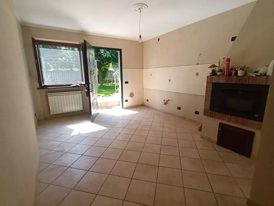 Immagine 31 di Villa in vendita  a Lucca