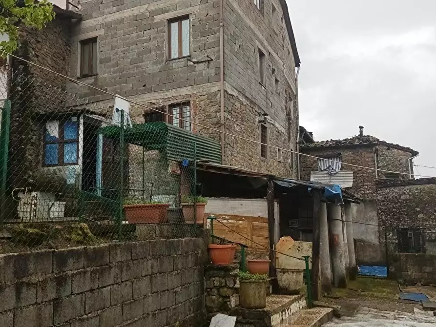 Immagine 39 di Terratetto in vendita  a Bagni Di Lucca