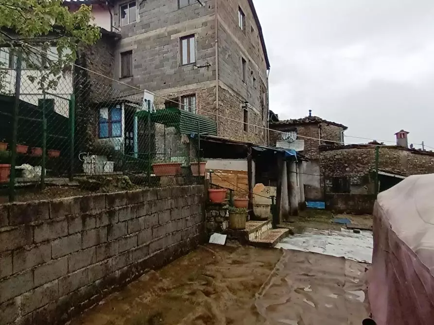 Immagine 38 di Terratetto in vendita  a Bagni Di Lucca