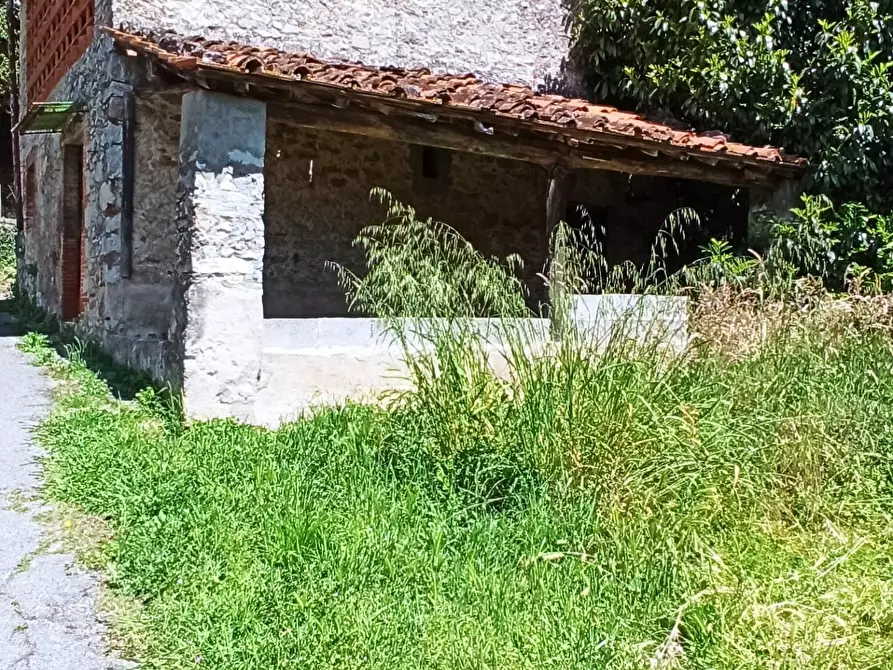 Immagine 13 di Rustico / casale in vendita  a Pescaglia