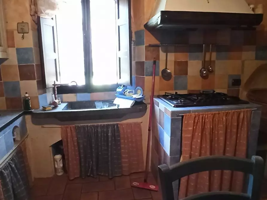 Immagine 15 di Porzione di casa in vendita  a Bagni Di Lucca
