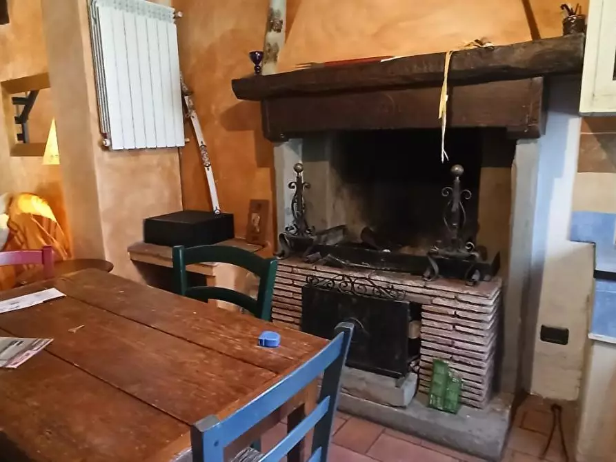 Immagine 13 di Porzione di casa in vendita  a Bagni Di Lucca