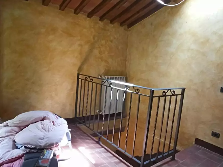Immagine 37 di Porzione di casa in vendita  a Bagni Di Lucca