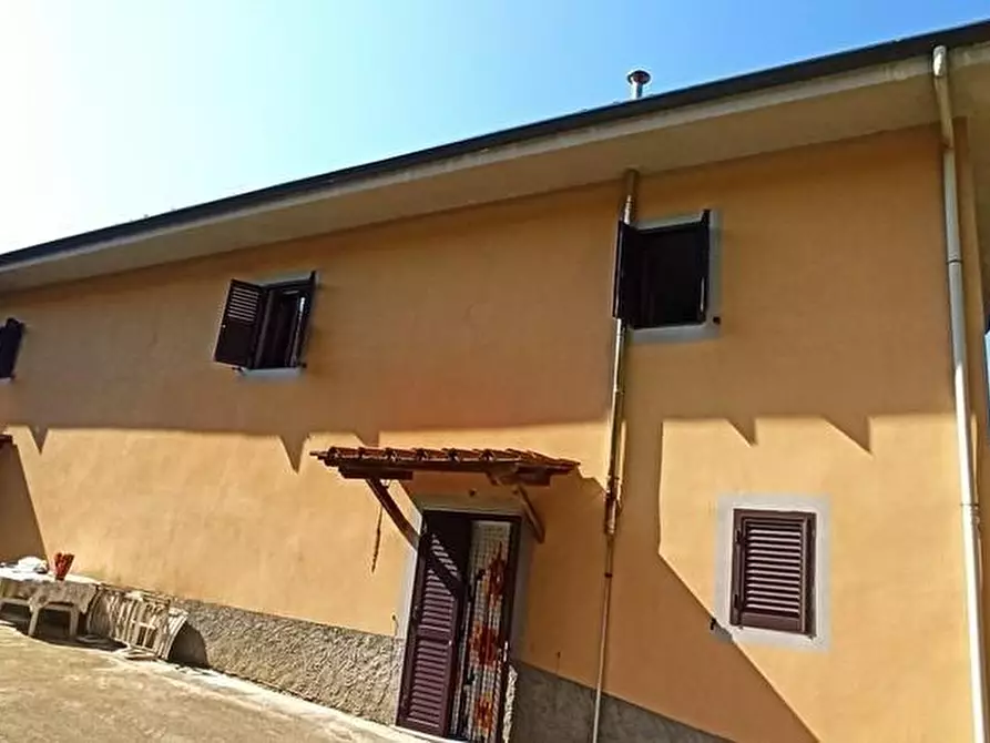 Immagine 10 di Casa colonica in vendita  a Coreglia Antelminelli