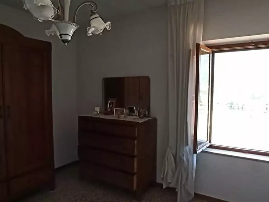 Immagine 8 di Casa colonica in vendita  a Coreglia Antelminelli