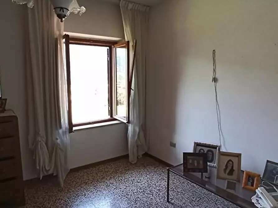 Immagine 6 di Casa colonica in vendita  a Coreglia Antelminelli