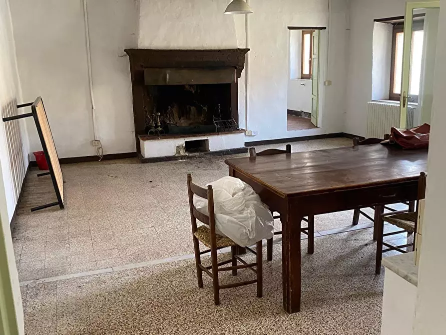 Immagine 16 di Porzione di casa in vendita  a Borgo A Mozzano