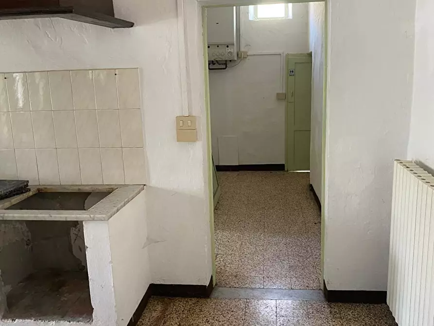 Immagine 10 di Porzione di casa in vendita  a Borgo A Mozzano