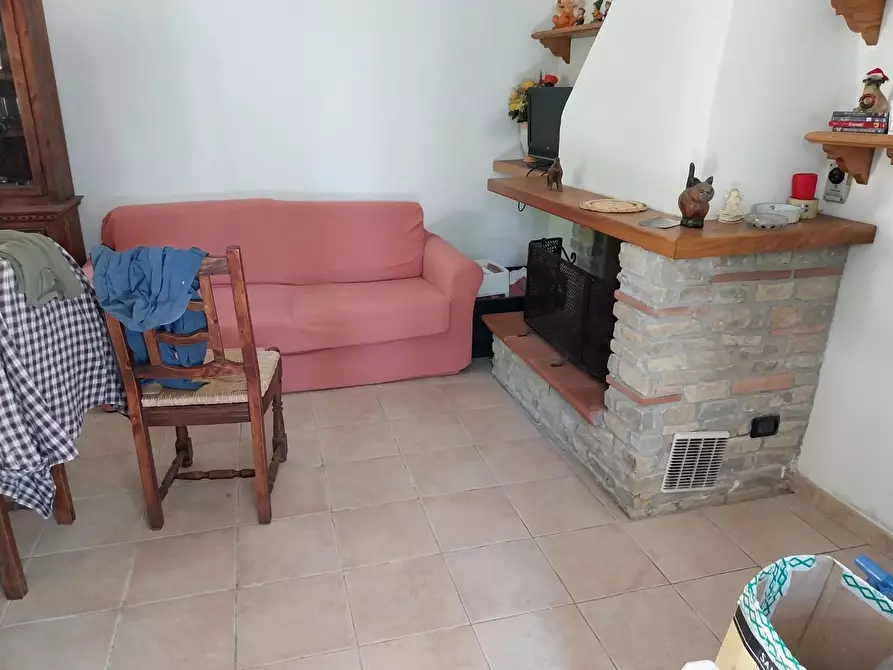 Immagine 11 di Rustico / casale in vendita  a Camaiore