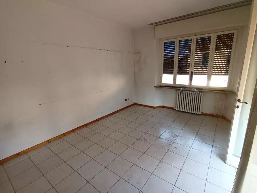 Immagine 29 di Appartamento in vendita  a Lucca