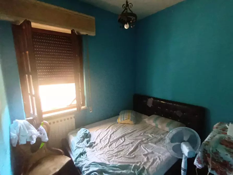 Immagine 12 di Villa in vendita  a Lucca