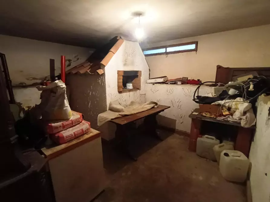 Immagine 21 di Villa in vendita  a Lucca