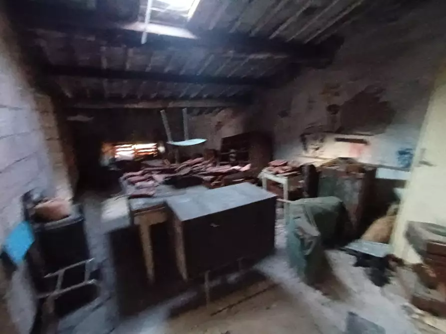 Immagine 9 di Appartamento in vendita  a Castelnuovo Di Garfagnana