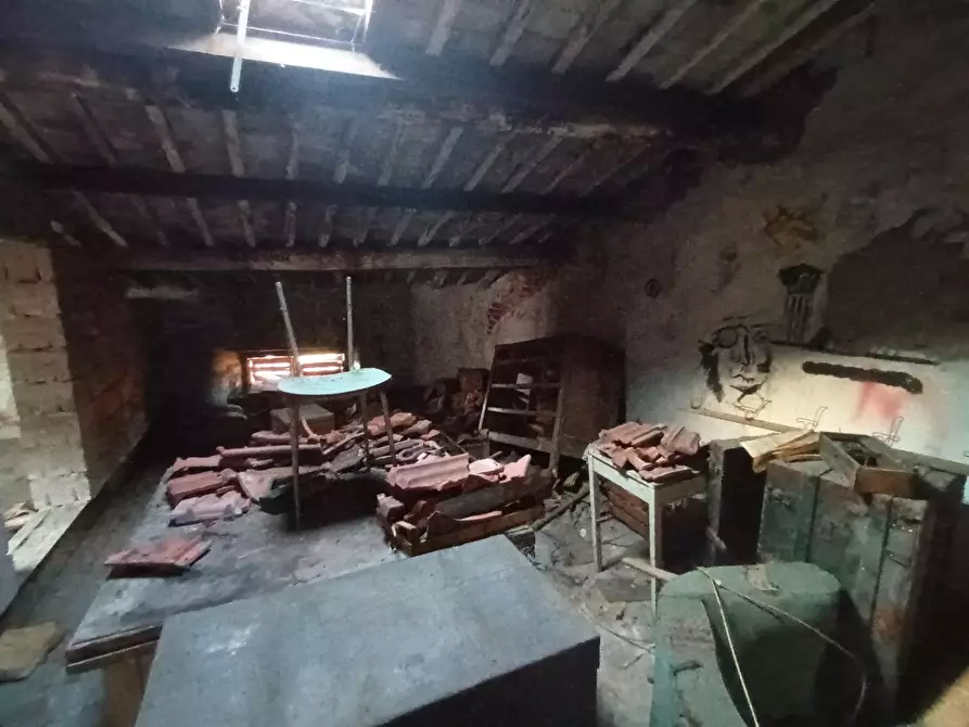 Immagine 10 di Appartamento in vendita  a Castelnuovo Di Garfagnana