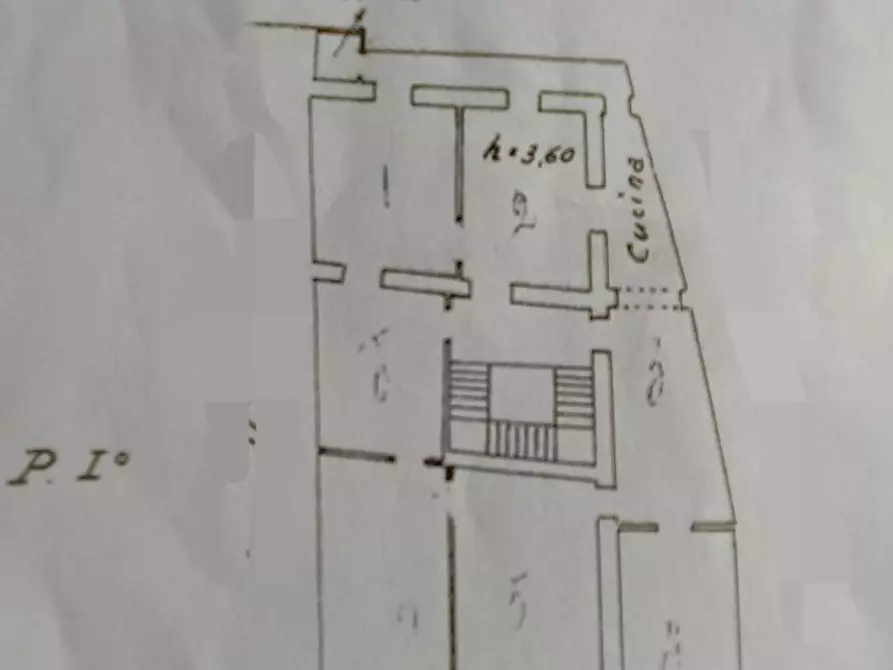 Immagine 5 di Appartamento in vendita  a Castelnuovo Di Garfagnana