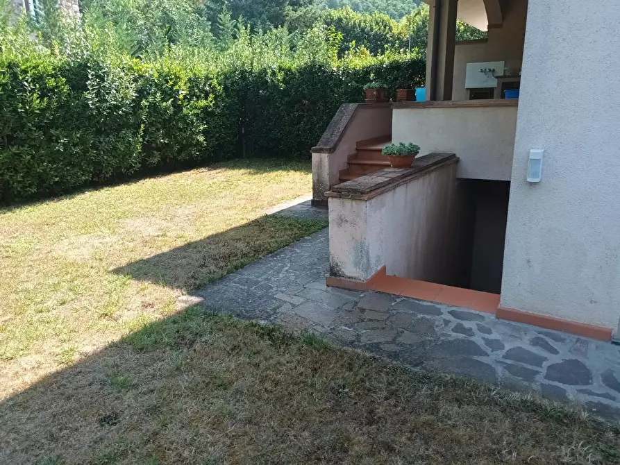 Immagine 49 di Casa bifamiliare in vendita  a Camaiore