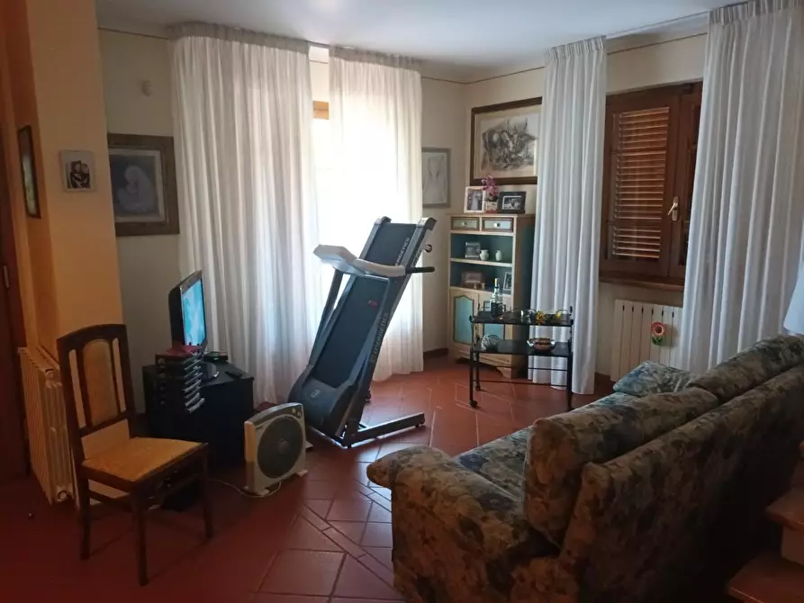 Immagine 39 di Casa bifamiliare in vendita  a Camaiore