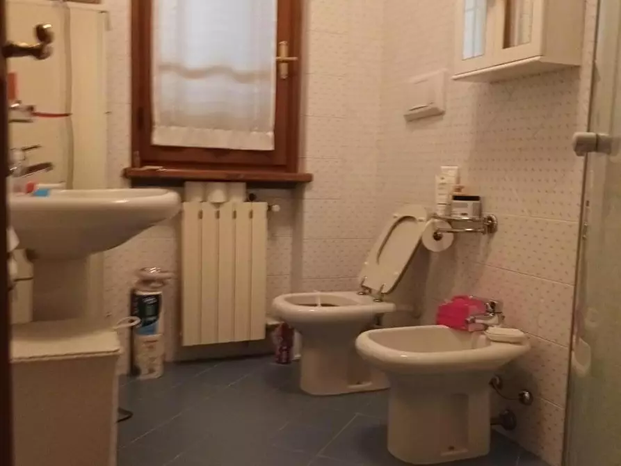 Immagine 32 di Casa bifamiliare in vendita  a Camaiore