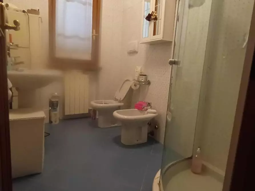 Immagine 33 di Casa bifamiliare in vendita  a Camaiore