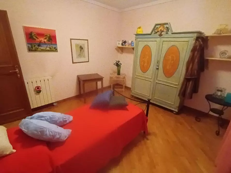 Immagine 13 di Casa bifamiliare in vendita  a Camaiore