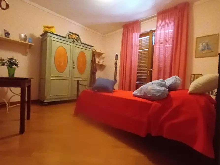 Immagine 30 di Casa bifamiliare in vendita  a Camaiore