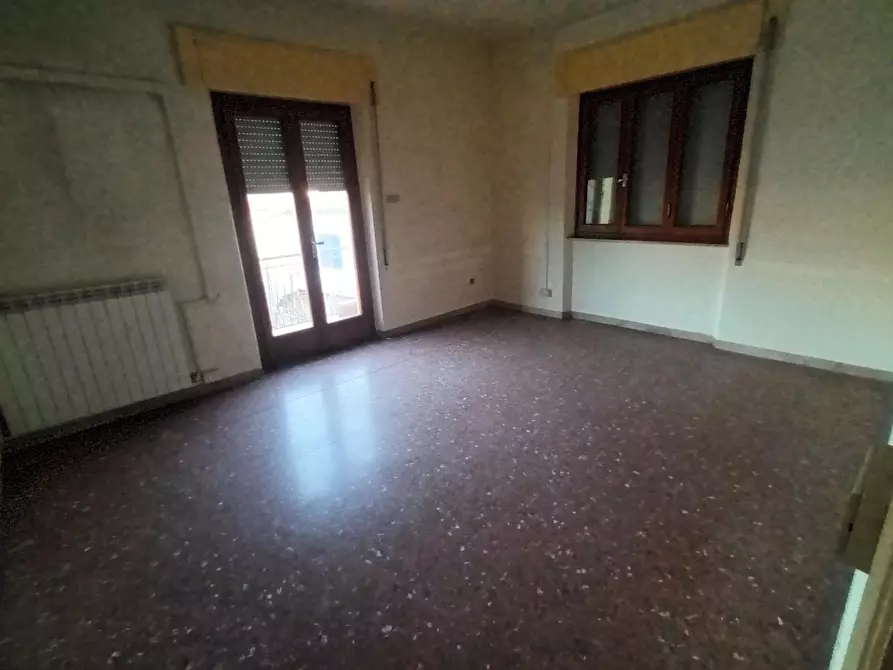 Immagine 25 di Appartamento in vendita  a Lucca