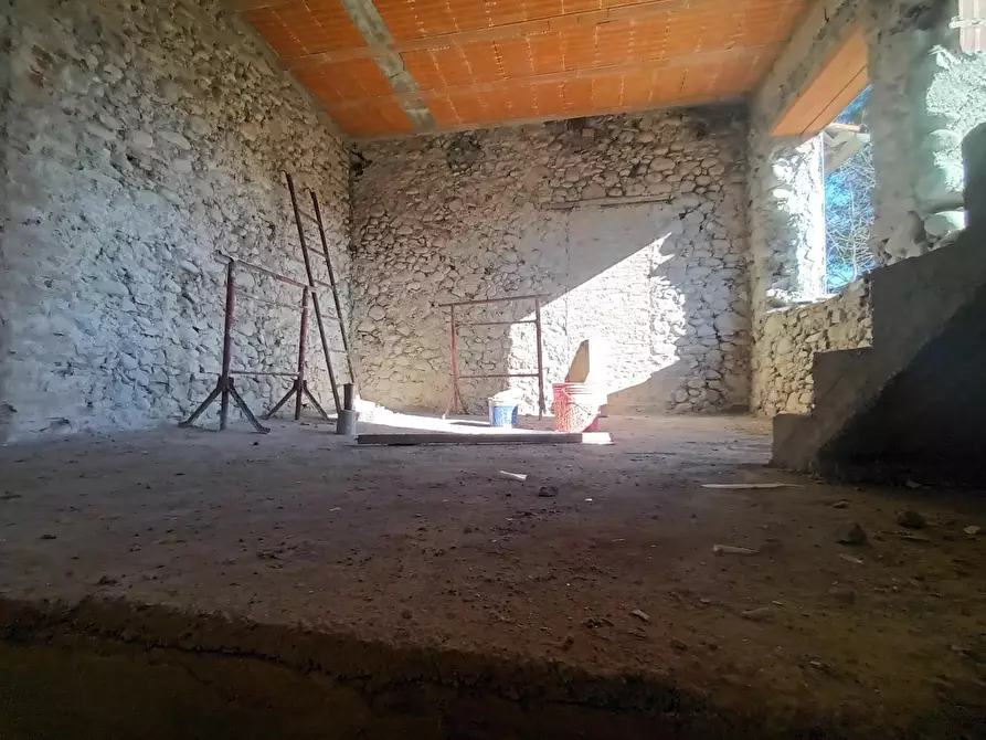 Immagine 17 di Terratetto in vendita  a Lucca