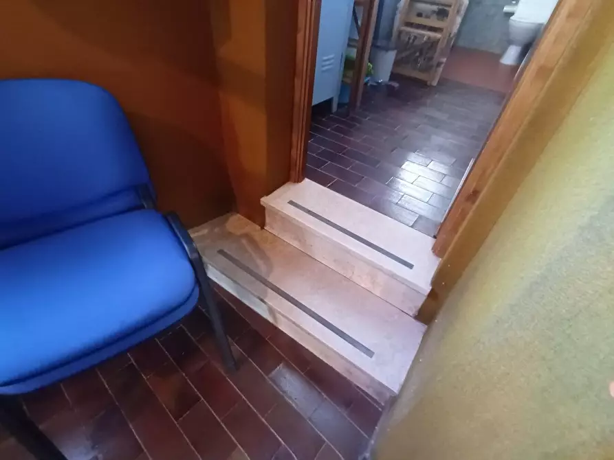 Immagine 3 di Appartamento in vendita  a Lucca