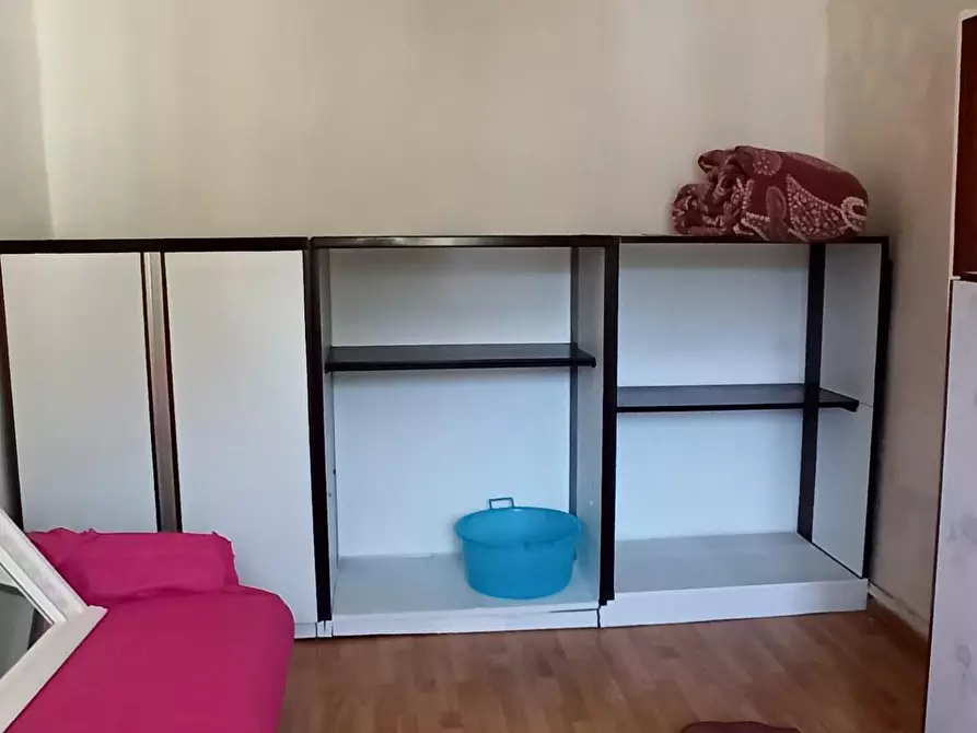 Immagine 5 di Appartamento in vendita  a Lucca